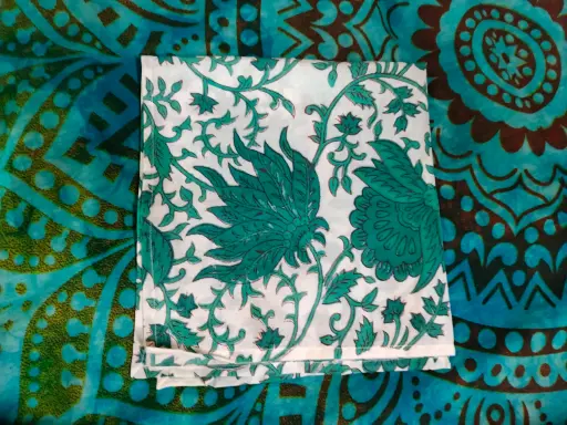 two hankeys 50 × 50 size ashort colour